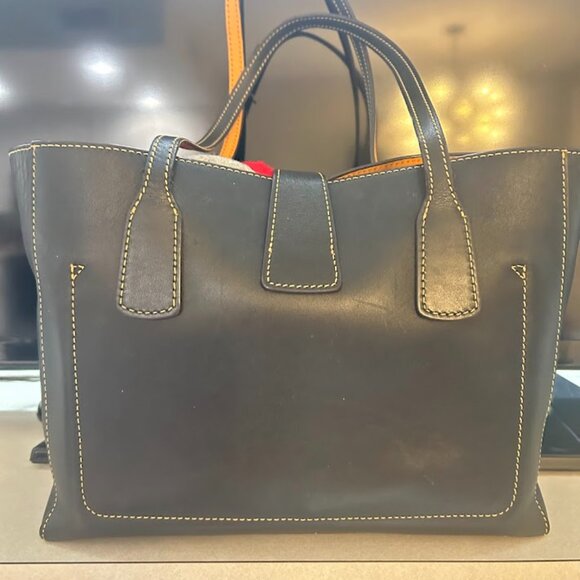 Dooney & Bourke Medium Shannon Tote Pebble Grain Leather – Brown - Picture 2 of 6